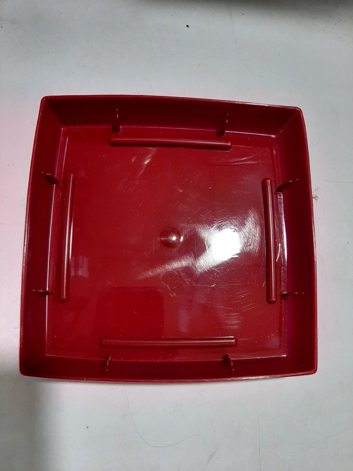 Pjata plastike katrore Nr: 296 14.5x14.5cm