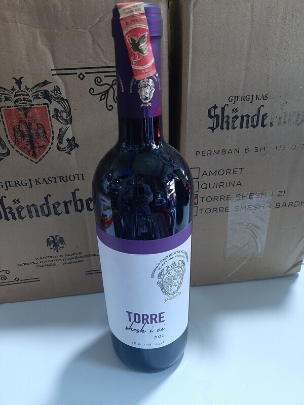 Verë e kuqe Shesh i zi 750ml