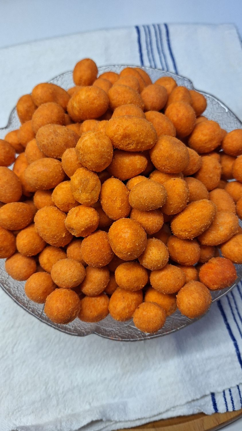 Kikirik chips me kripë