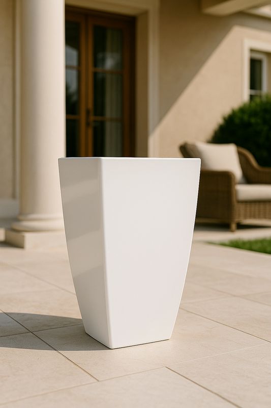 Vazo lulesh + vazo e brëndshme 57x30cm Vazo lulesh + vazo e brëndshme 57x30cm