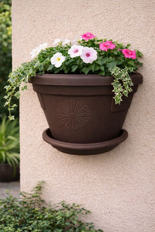 Vazo lulesh Drina murale 20x17cm 2,4 litër Vazo lulesh Drina murale 20x17cm 2,4 litër