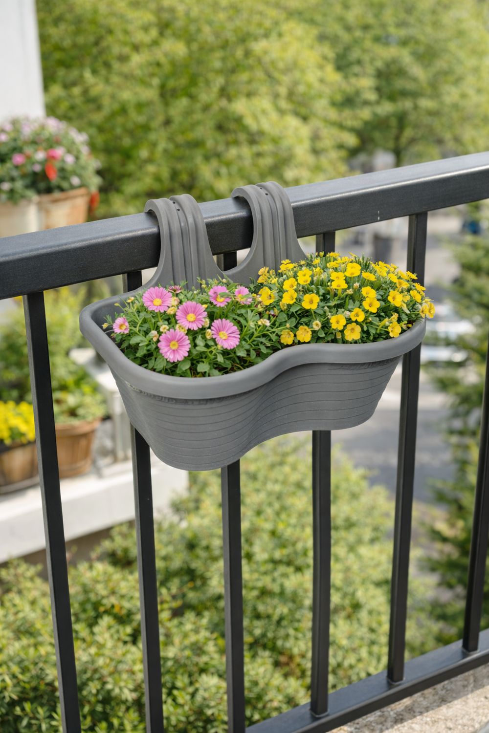 Vazo për varje në ballkon 37x29x25.5 6.5 litër