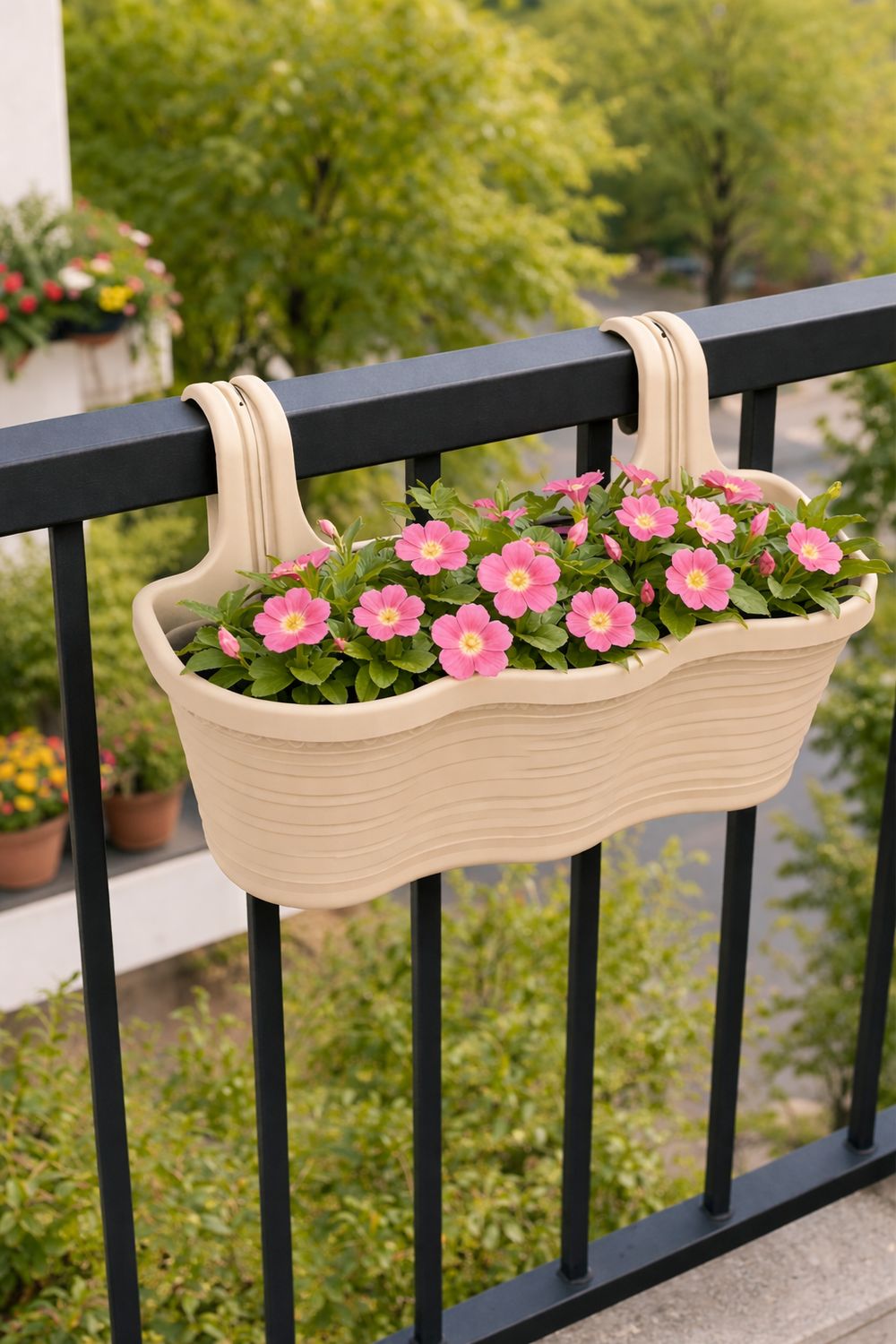 Vazo për varje në ballkon 53x29x25.5cm 10 litër