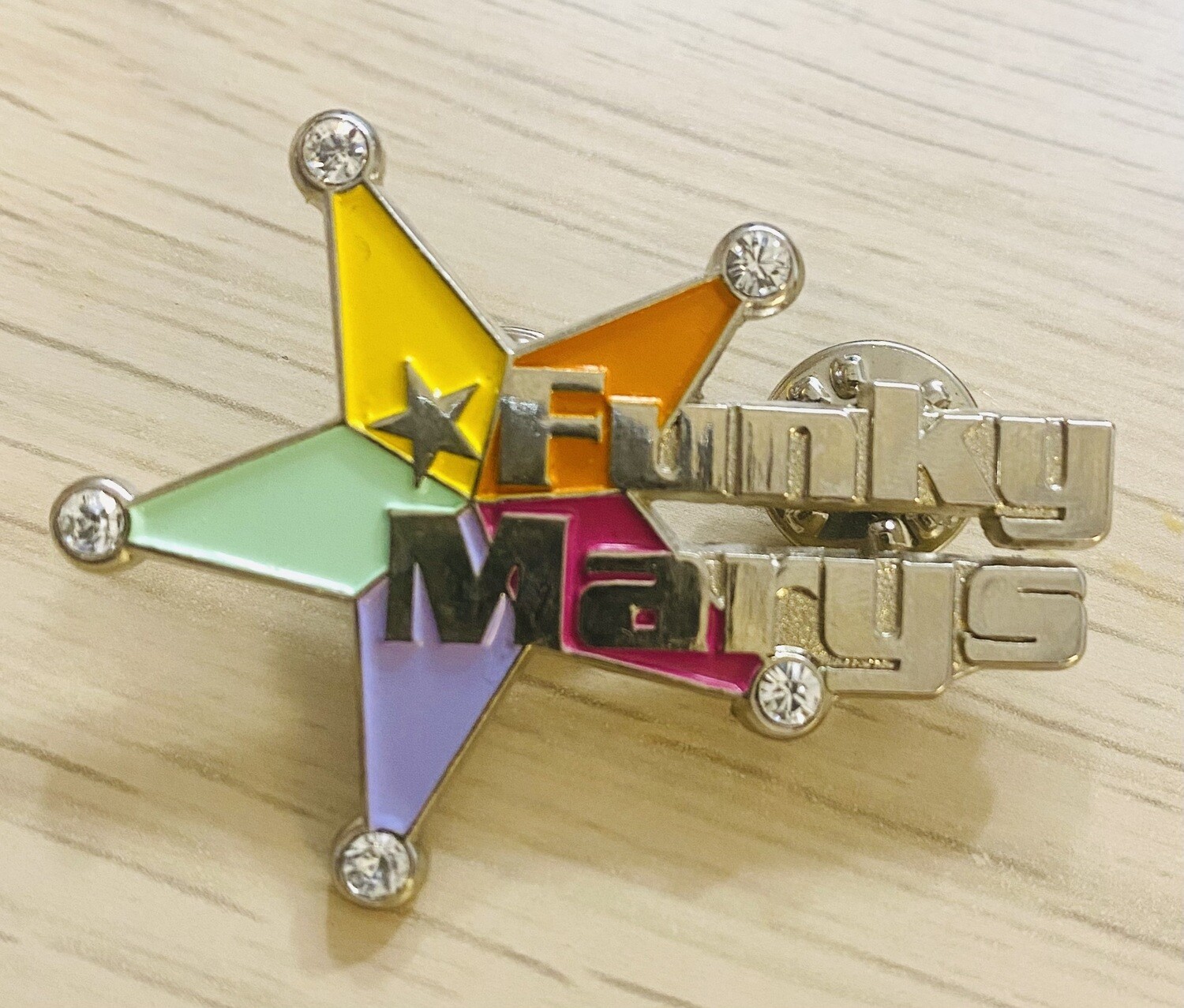 Pin &quot;FUNKY MARYS&quot; (bunt)