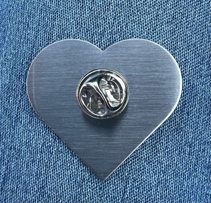 Pin "SO IN LOVE"
