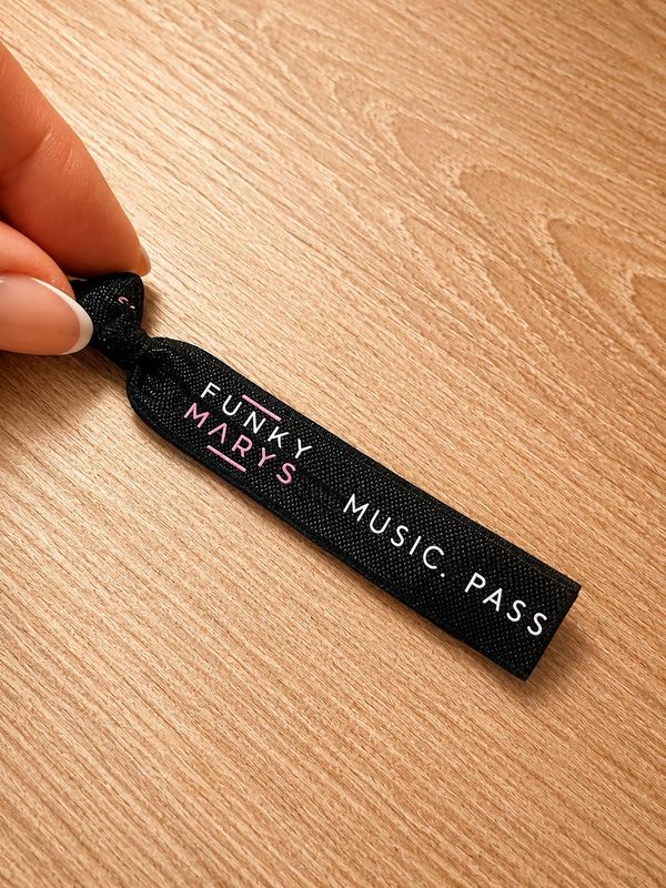 Armband "Funky Marys 2.0" Music.Passion.Energy. Armband "Funky Marys 2.0" Music.Passion.Energy.