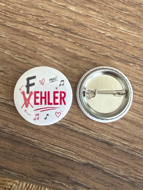 Button "FEHLER" (weiß) Button "FEHLER" (weiß)