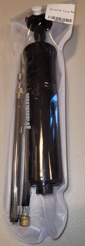 Bicycle tire pump