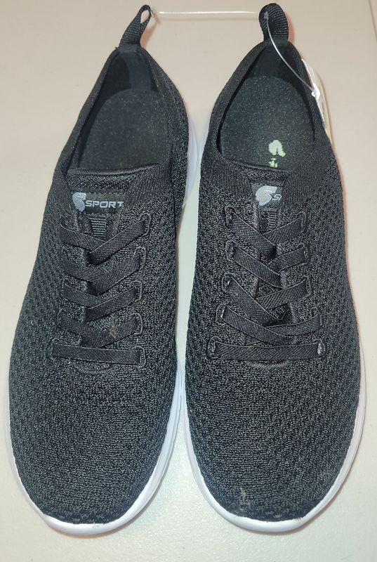 Skechers Black Wicking Shoes,