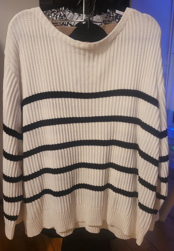 Long Sleeve Sweater by Ava &amp; Viv