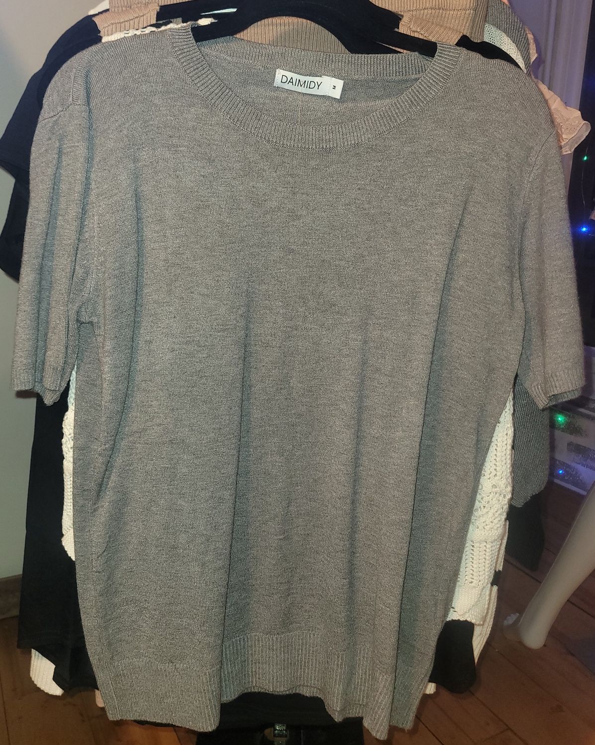 Short sleeve gray sweater, Size: Medium