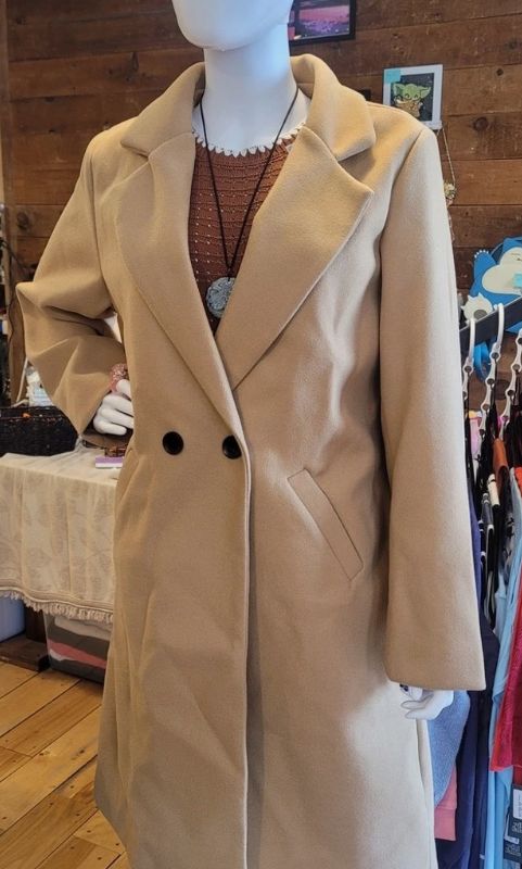 Tan Woman&#39;s Coat, Size XL, Size: XL