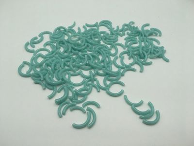 BE0161 Robin&#39;s Egg Blue Macaroni