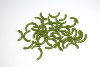 BE0312 Pea Pod Green Macaroni