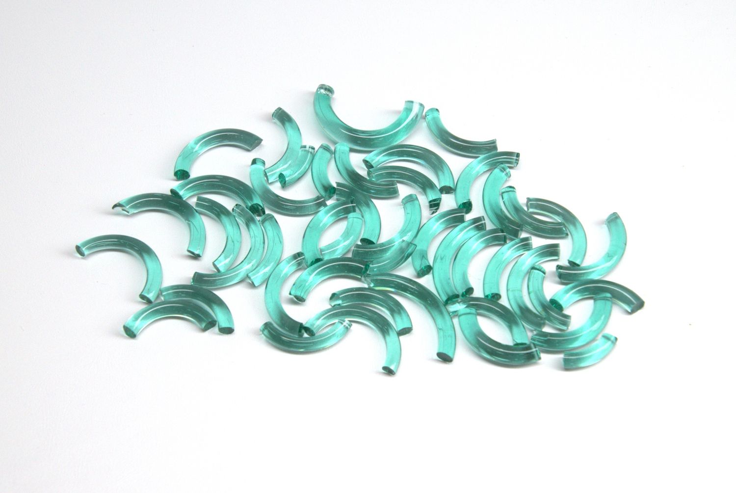 BE1408 Light Aquamarine Blue Macaroni