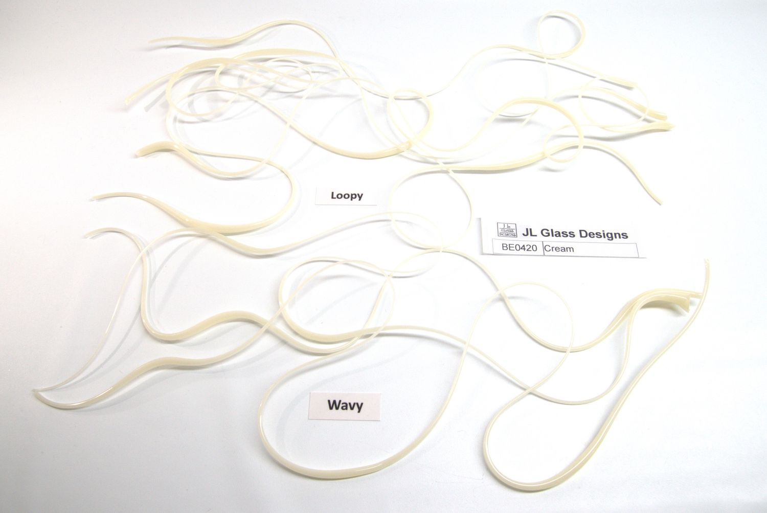 BE0420 Cream Vitrigraph Stringer