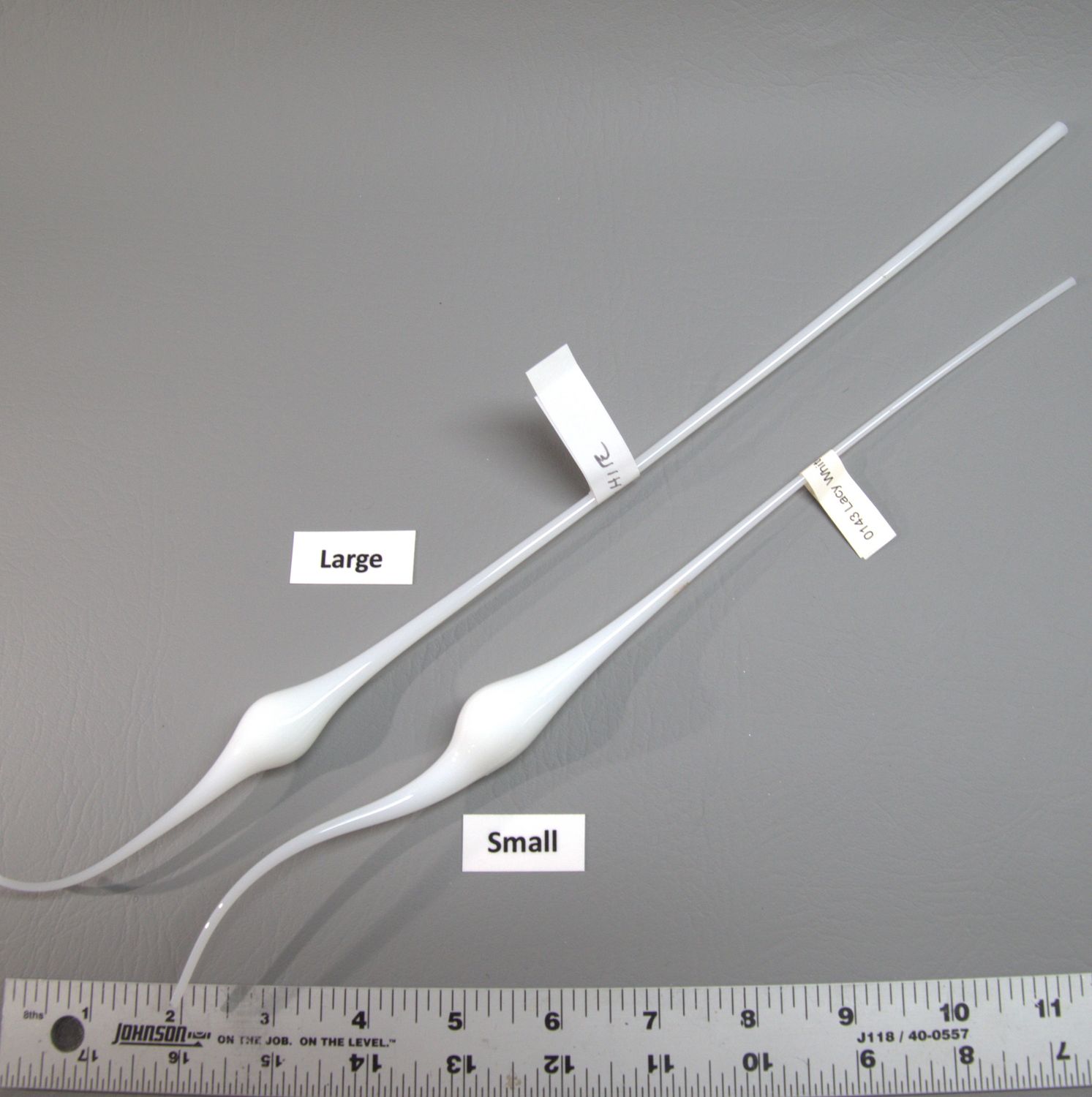 BE0143 Lacy White Bulbs