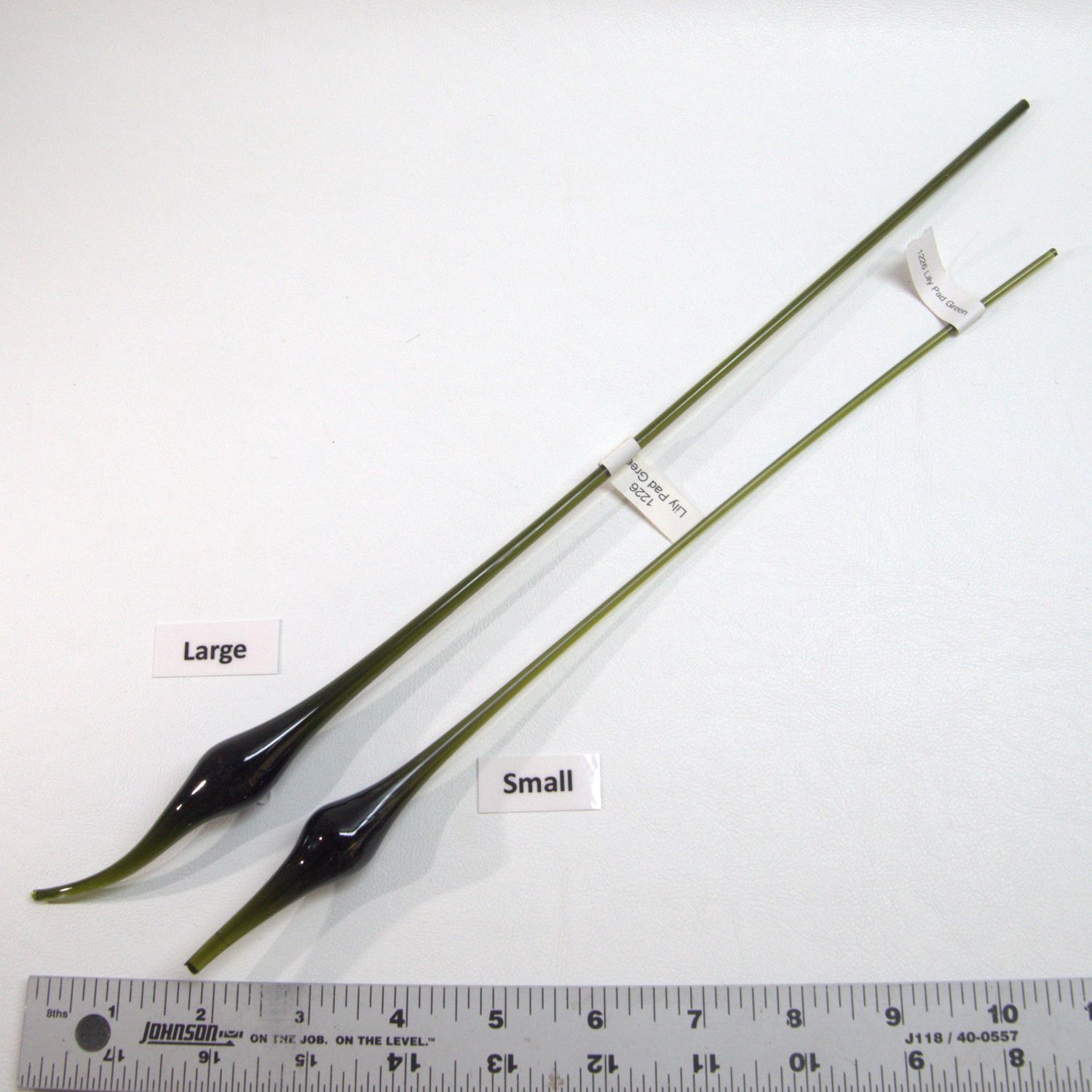 BE1226   Lily Pad Green Bulbs