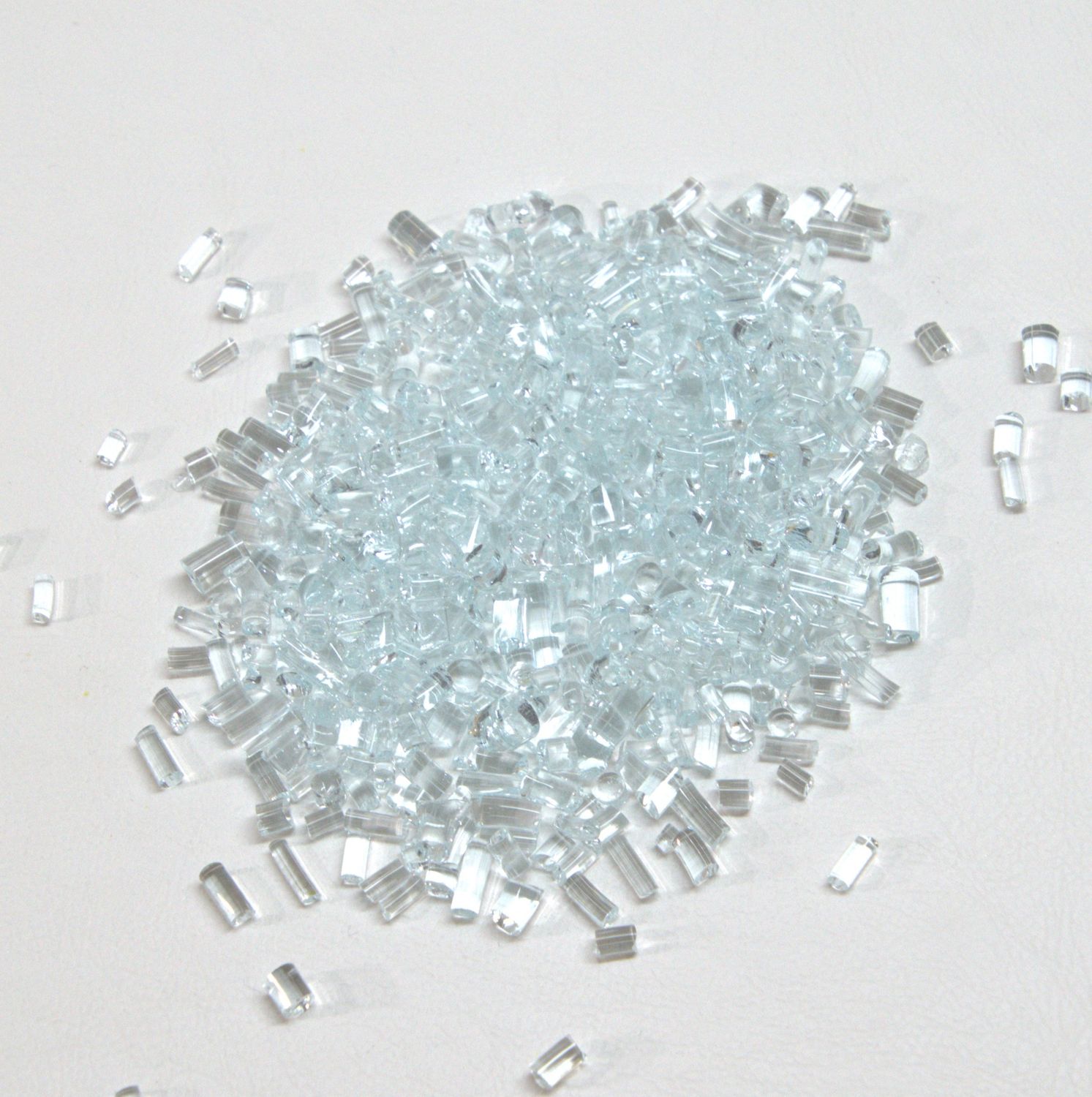 BE1019 Red Reactive Clear Bits&#39;n&#39;Pieces