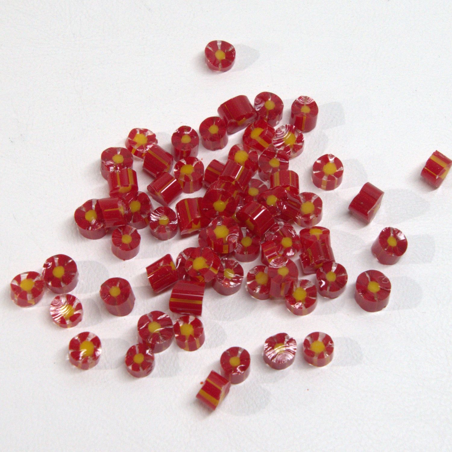 BE9039 Red, Clear, and Yellow Pinwheel Cane &amp; Murrini