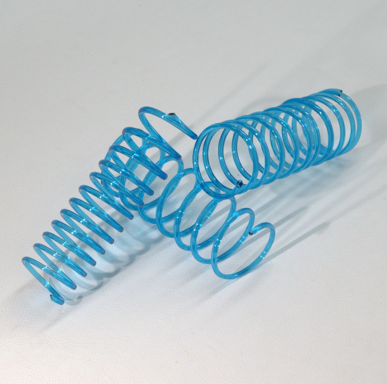 BE1116 Turquoise Blue Curls