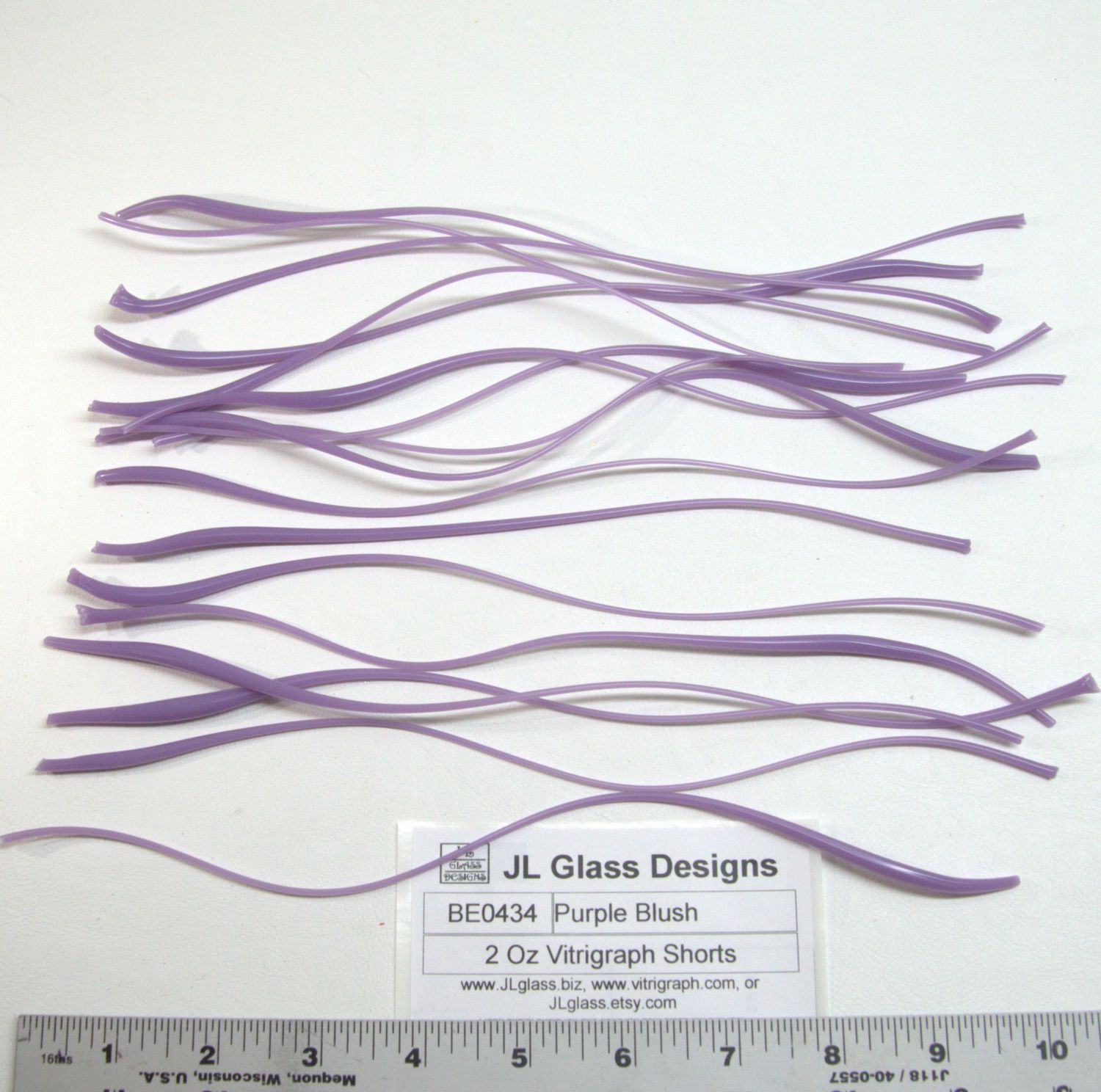 BE0434 Purple Blush Vitrigraph Shorts