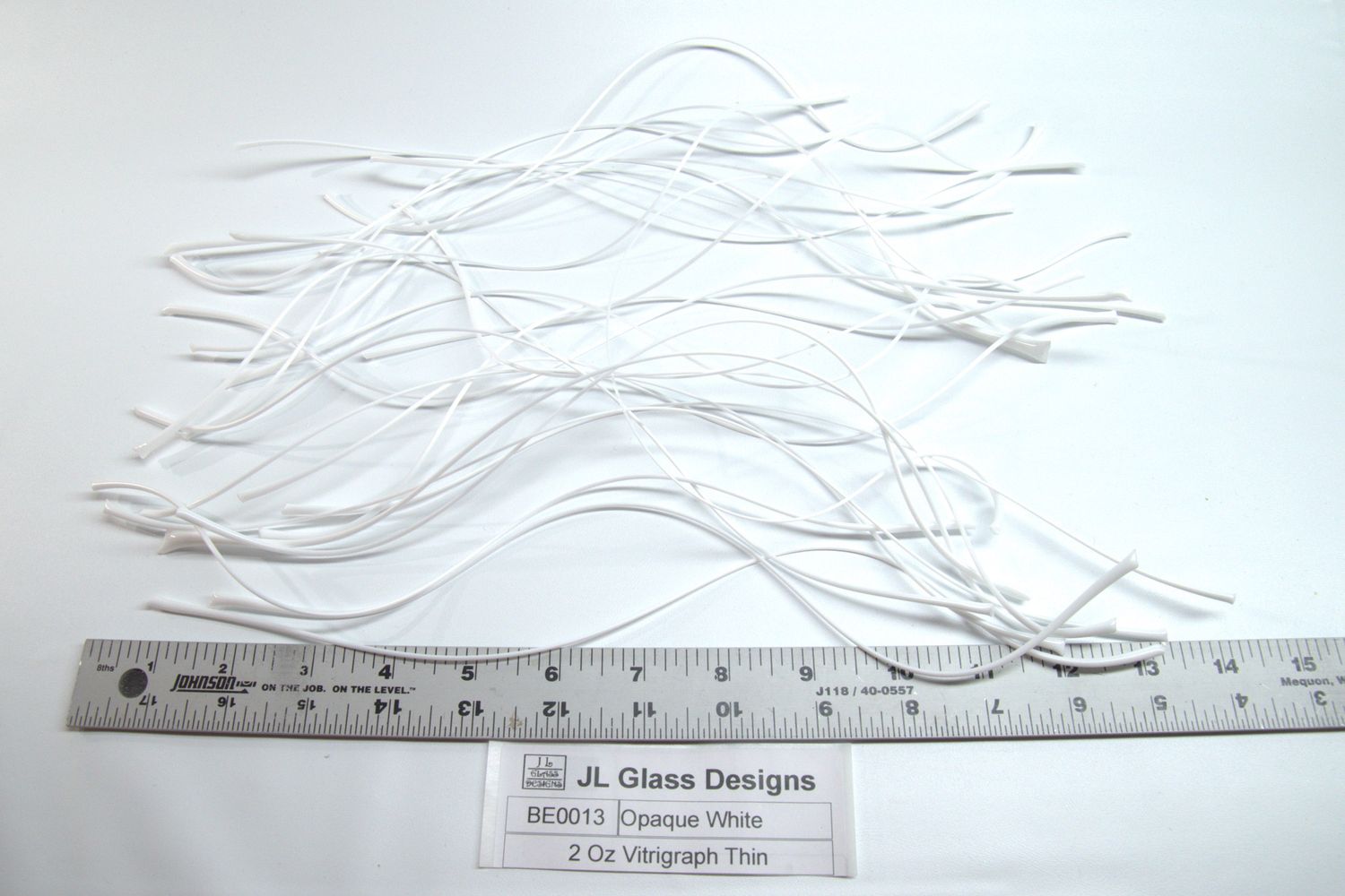 BE0013 Opaque White Thin Vitrigraph Stringer