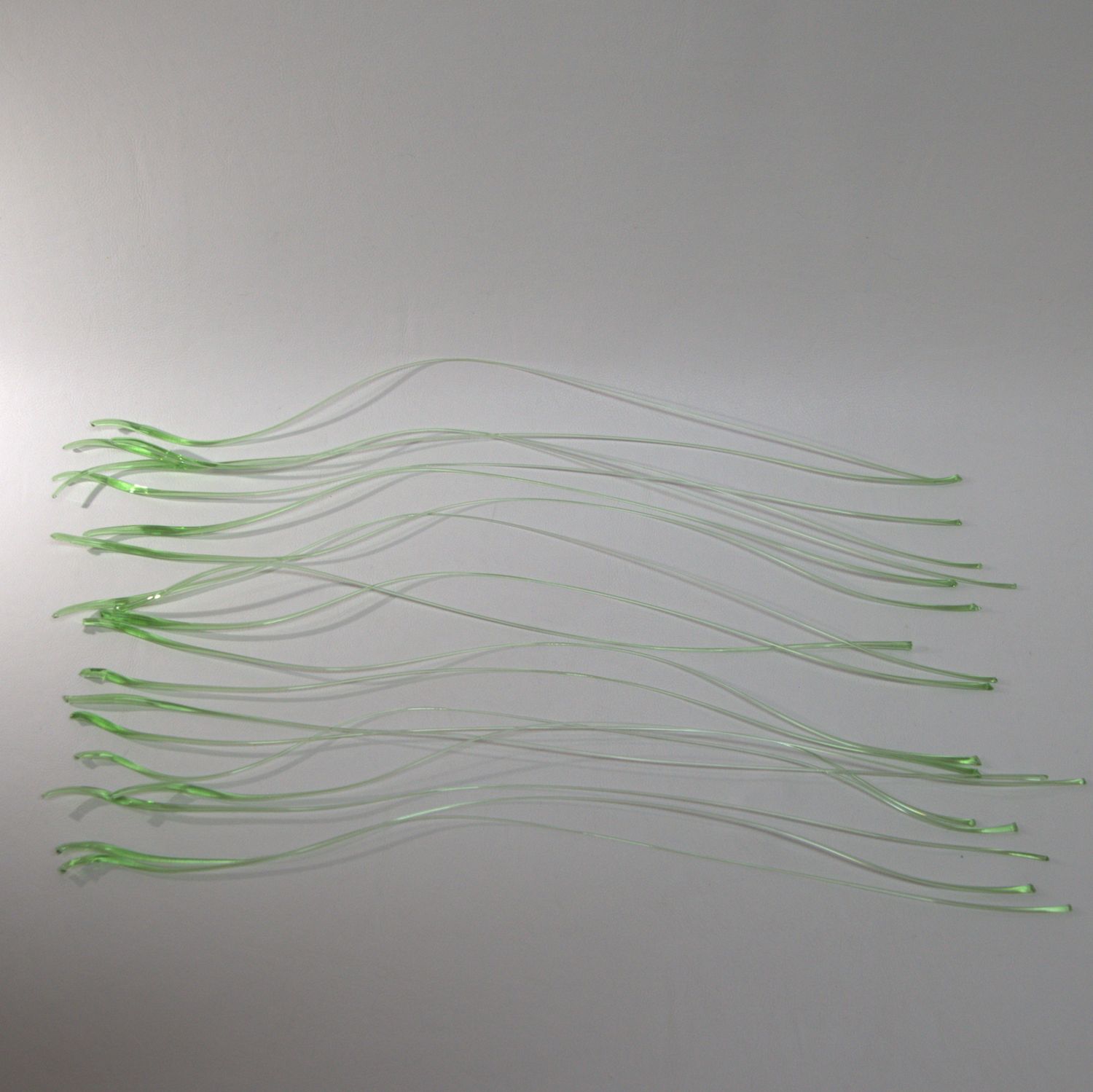 BE1217 Leaf Green Thin Vitrigraph Stringer