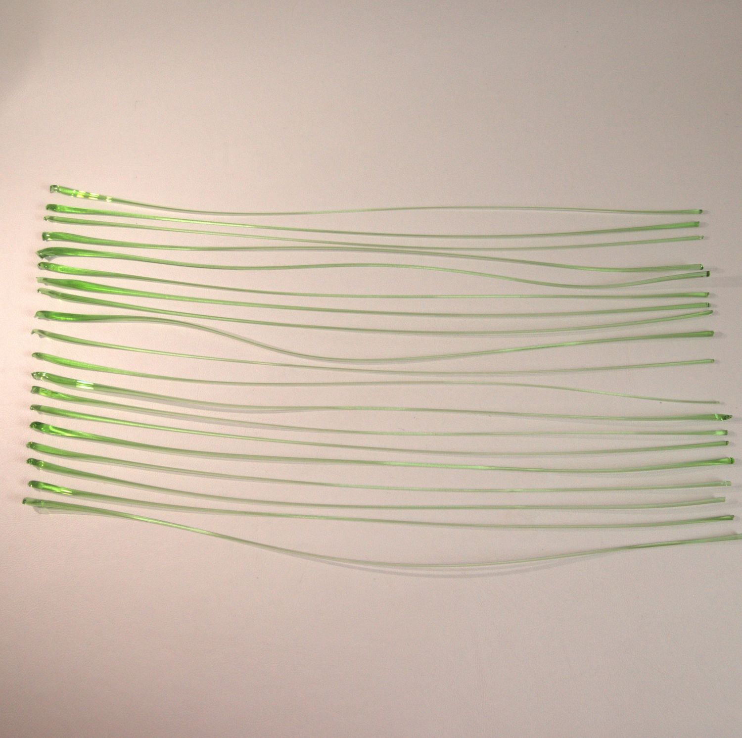 BE1217 Leaf Green Straighter Vitrigraph