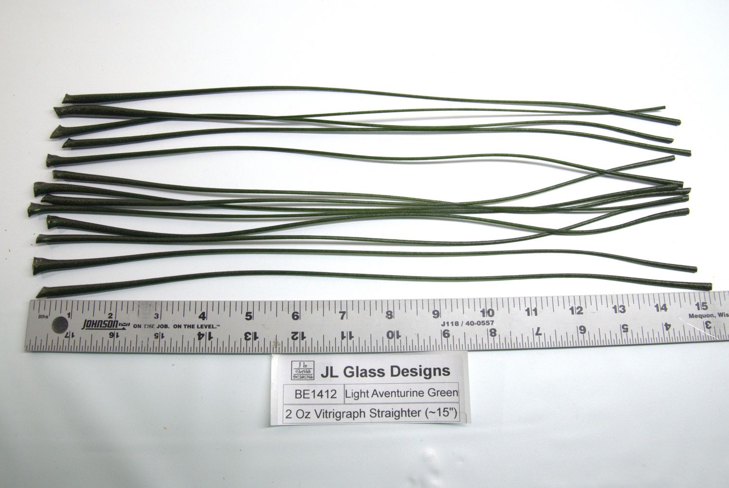 BE1412 Light Aventurine Green Straighter Vitrigraph