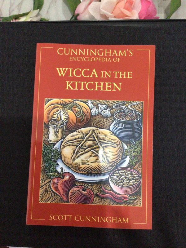 Cunningham's Encyclopedia of Wicca in the Kitchen