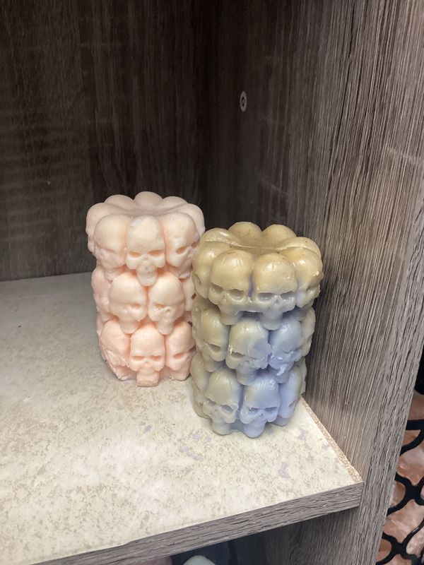 Catacomb Skull Candle
