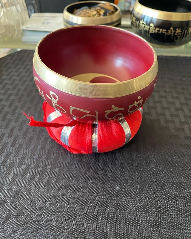 Red Ying Yang Singing Bowl