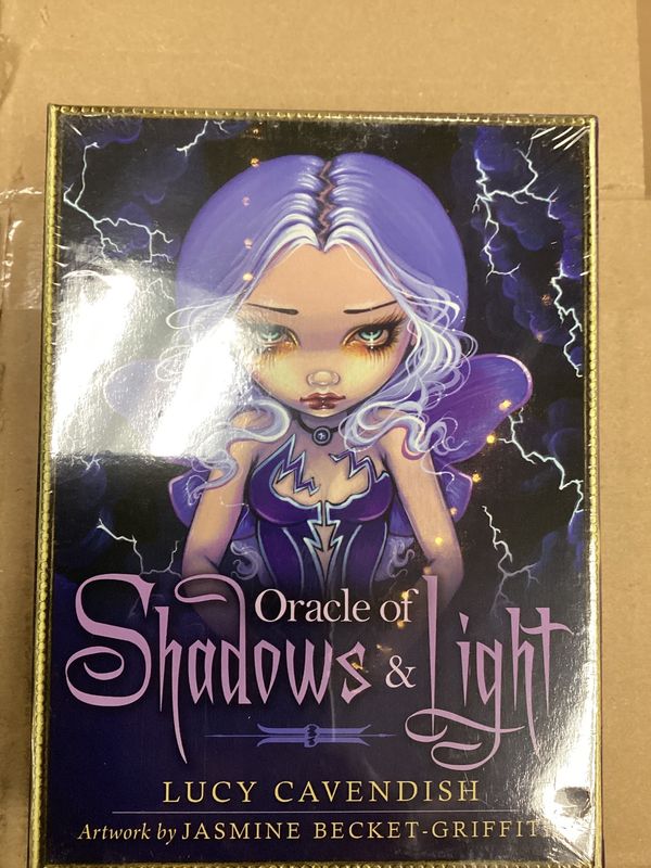 Oracle of Shadows and Light