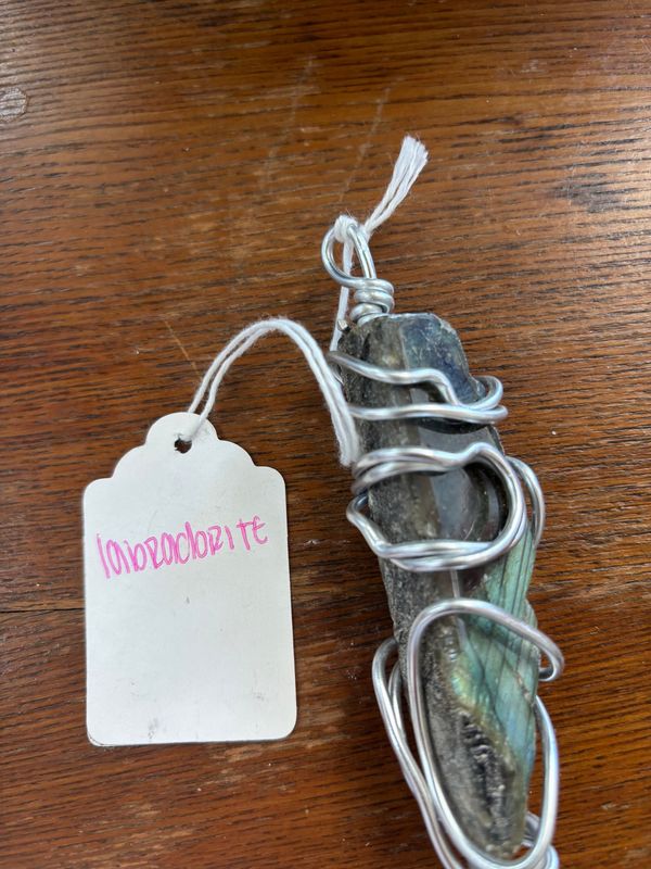 Audrey Ramirez : Atlantis (Labradorite)