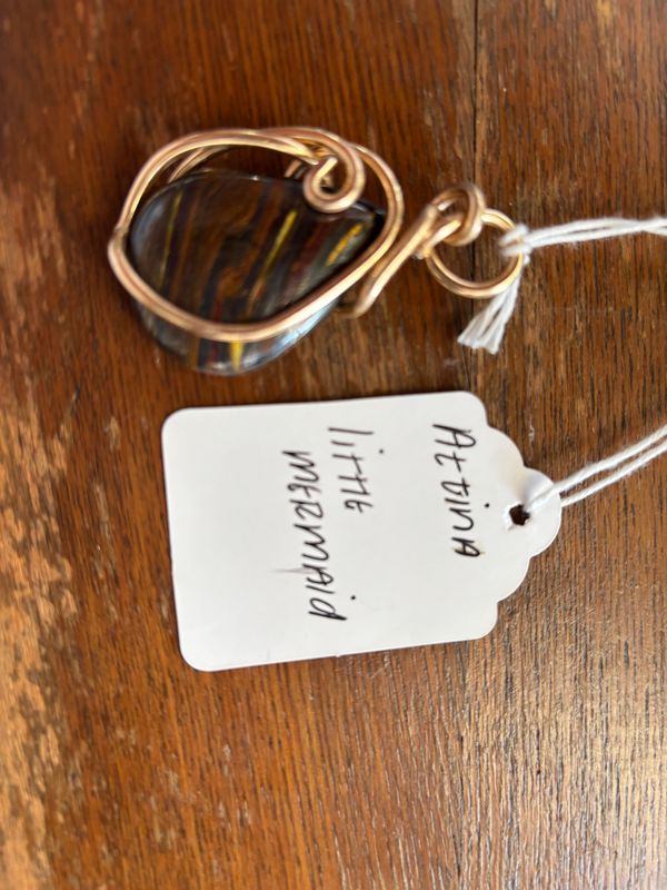 Attina (Tiger’s Eye)