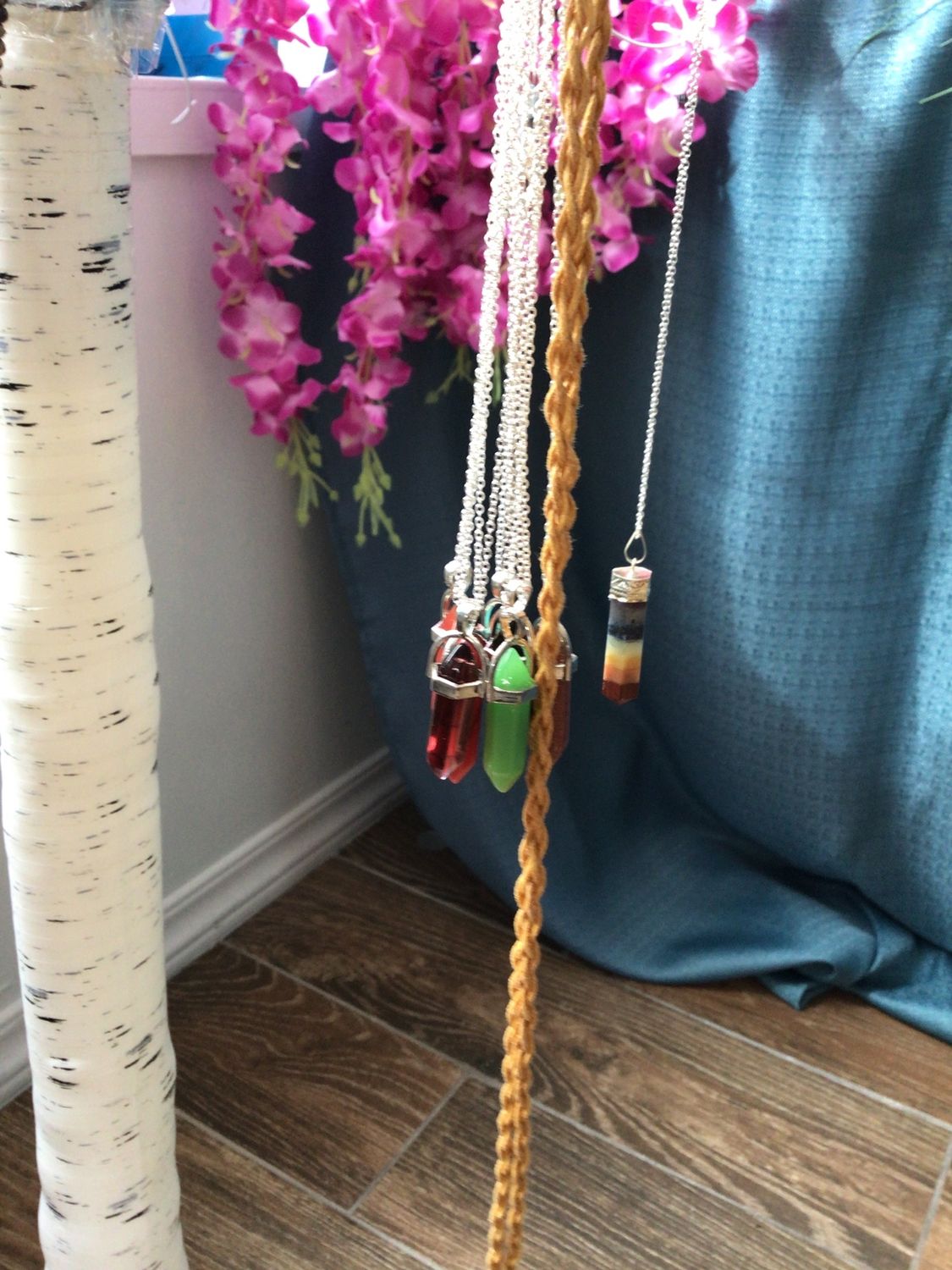 Small Necklace Points