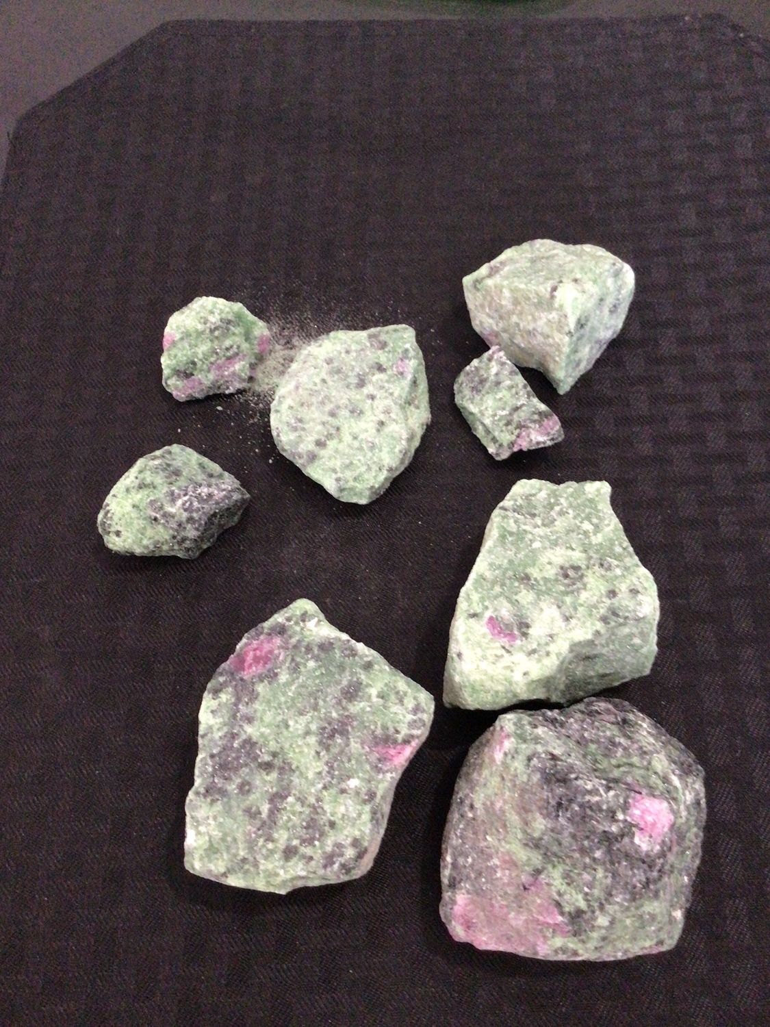 Ruby Zoisite TR