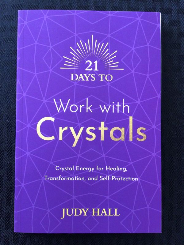 21 Days to Work with Crystals