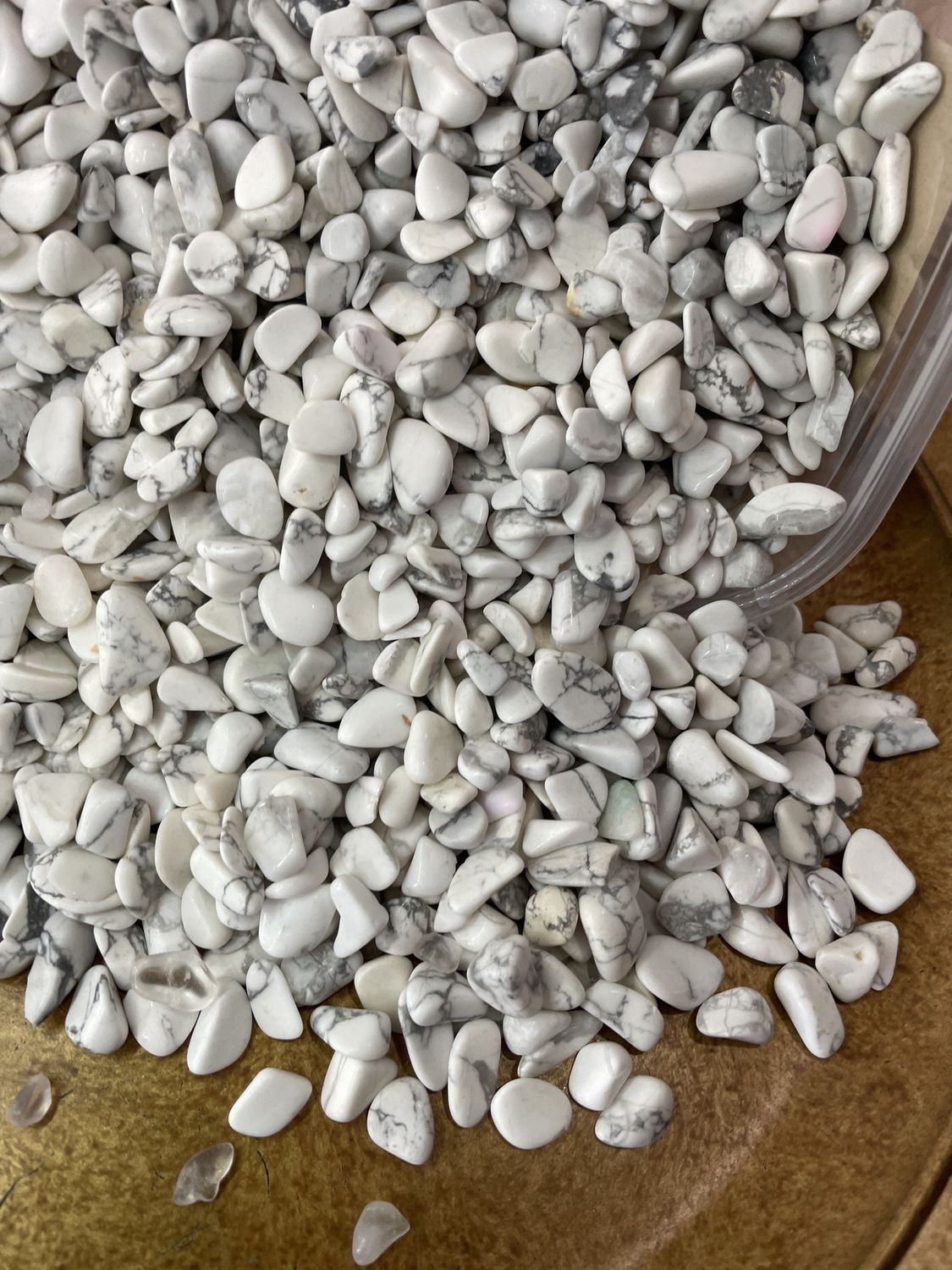 Howlite TC