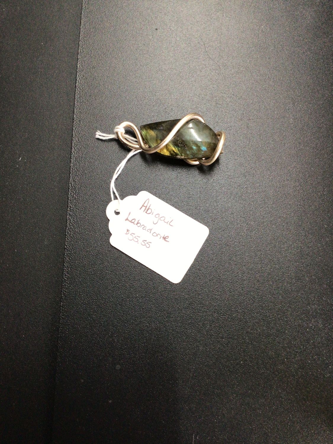 Abigail (Labradorite)