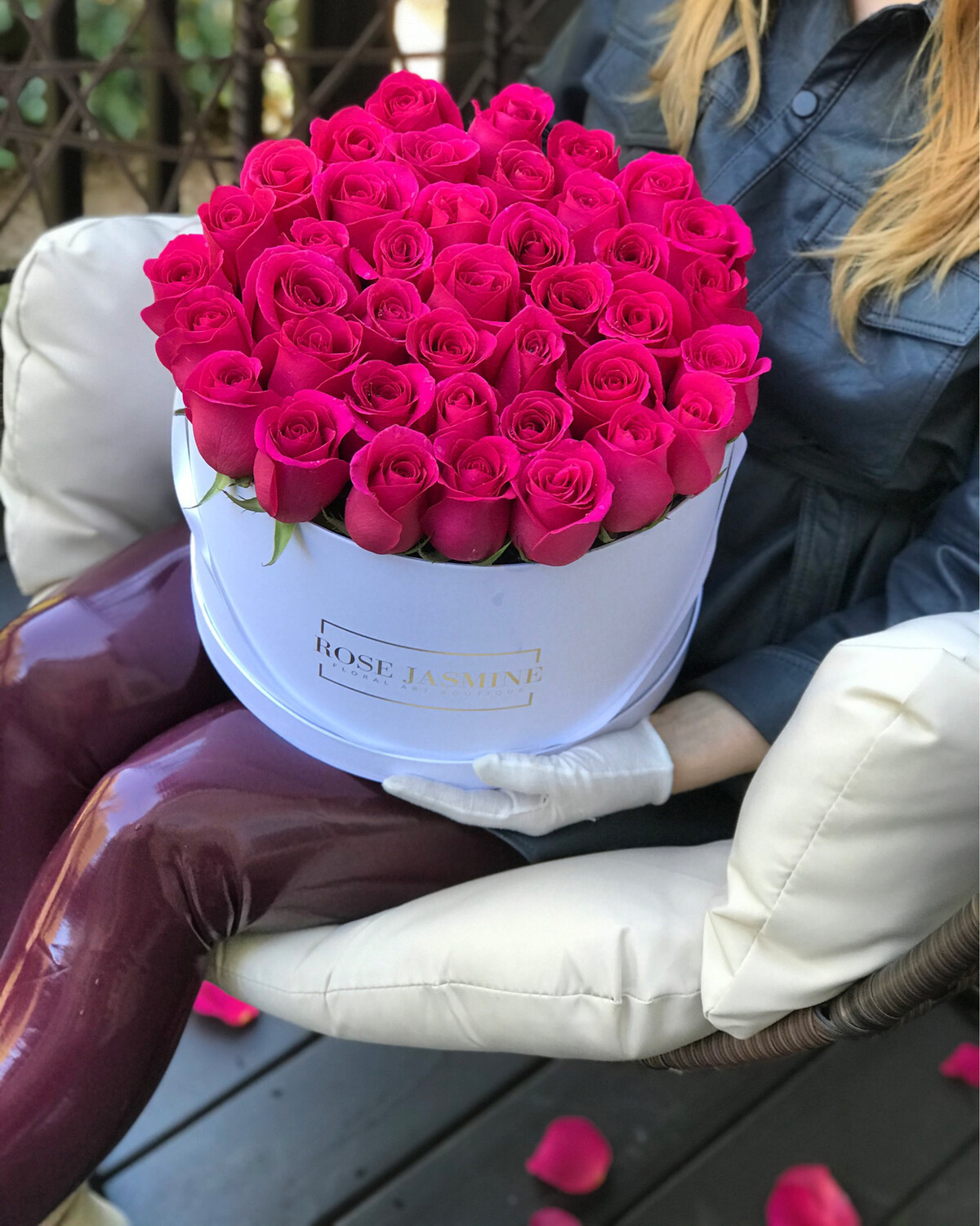 Minimalistic Elegance Flower Box