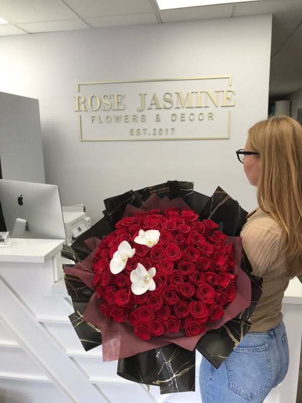 Rose Jasmine Signature Wrapping (7 Dozen Premium Cut Roses And Fresh Orchids)