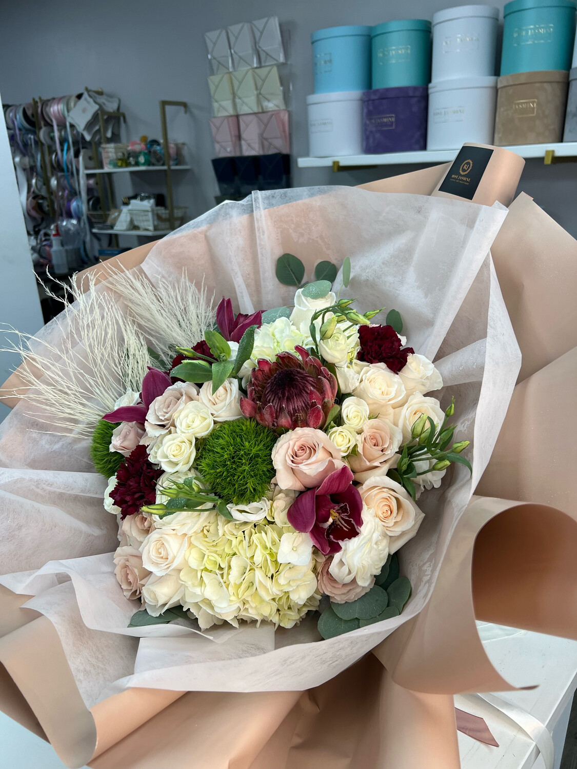 Exquisite Designer Choice Wrapping Bouquet
