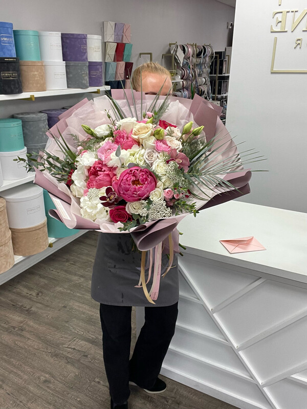 Parisian Wrapping Bouquet