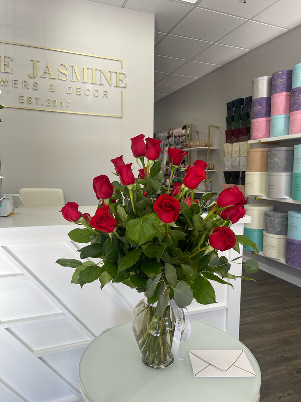 2-Dozen Premium Cut *Red* Roses In A Clear Vase