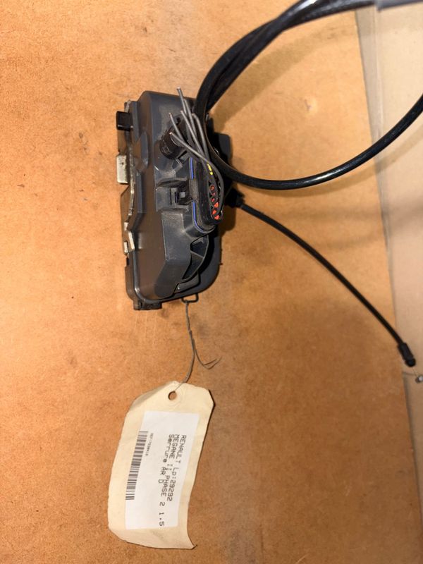 Serrure de porte 8200212467