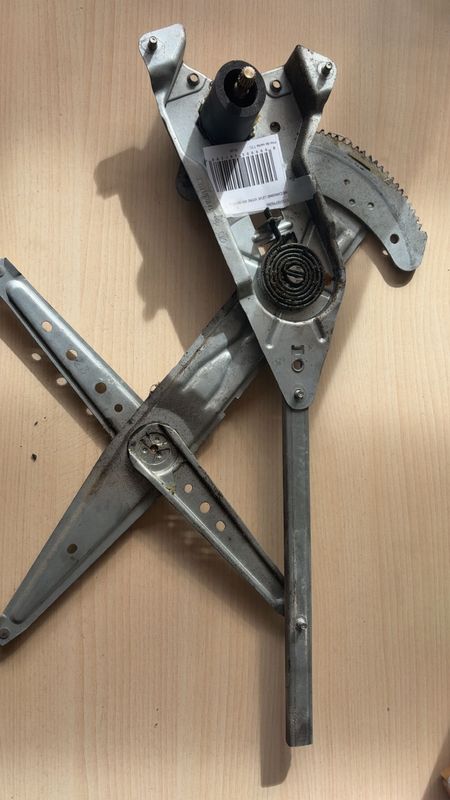 Lève-vitre 7700303552