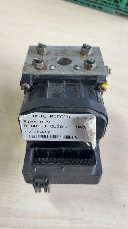 Pompe Abs Renault Clio 2 8200085584 0273004621 0265216872 3908