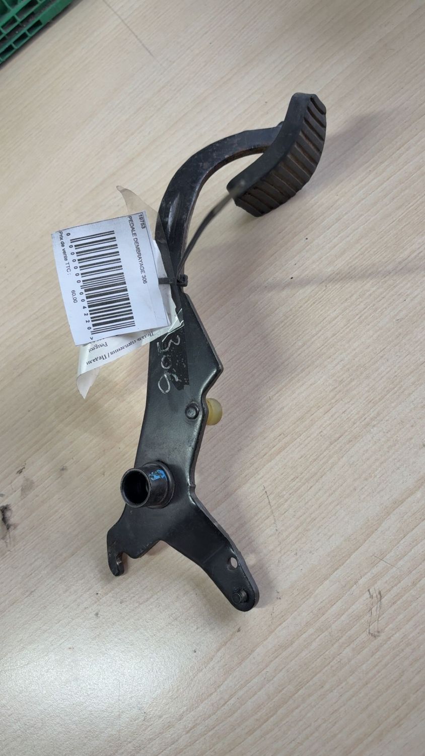 pedale embrayage 306 9970r 9925